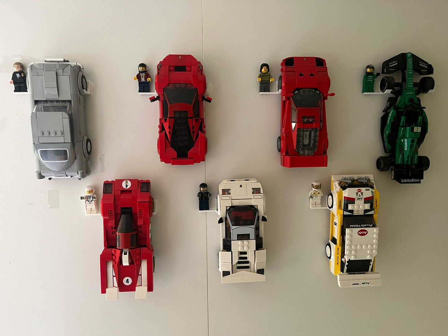 Wall Mount for Lego® Speed Champions - 8 Stud Wide - 2020/2025 - With Mini Figure Stand
