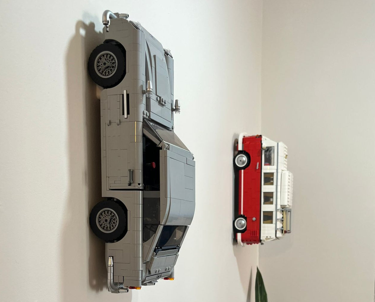 Wall Mount for Lego® James Bond Aston Martin DB5