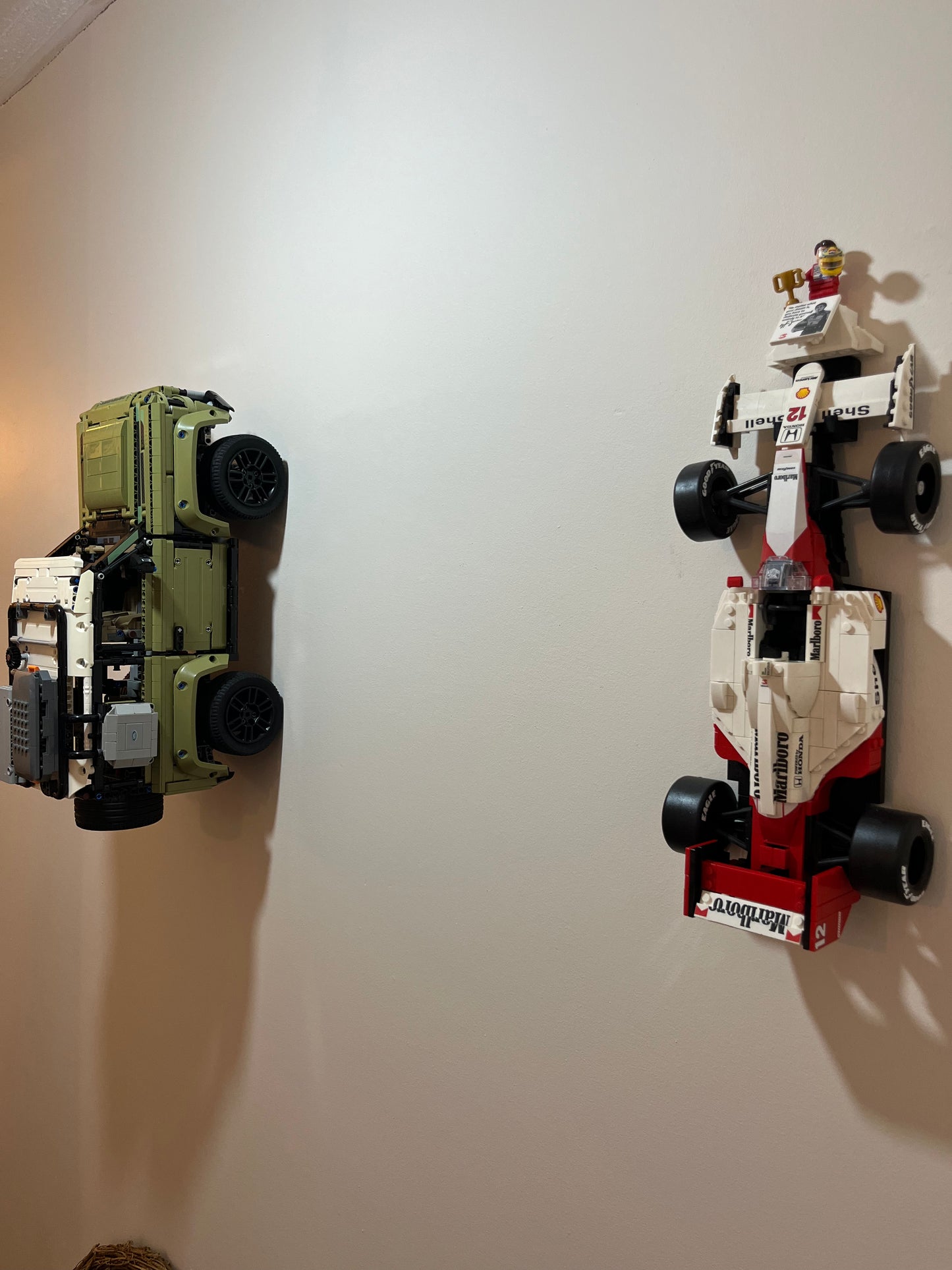 Wall Mount for Lego® McLaren MP4/4 & Ayrton Senna