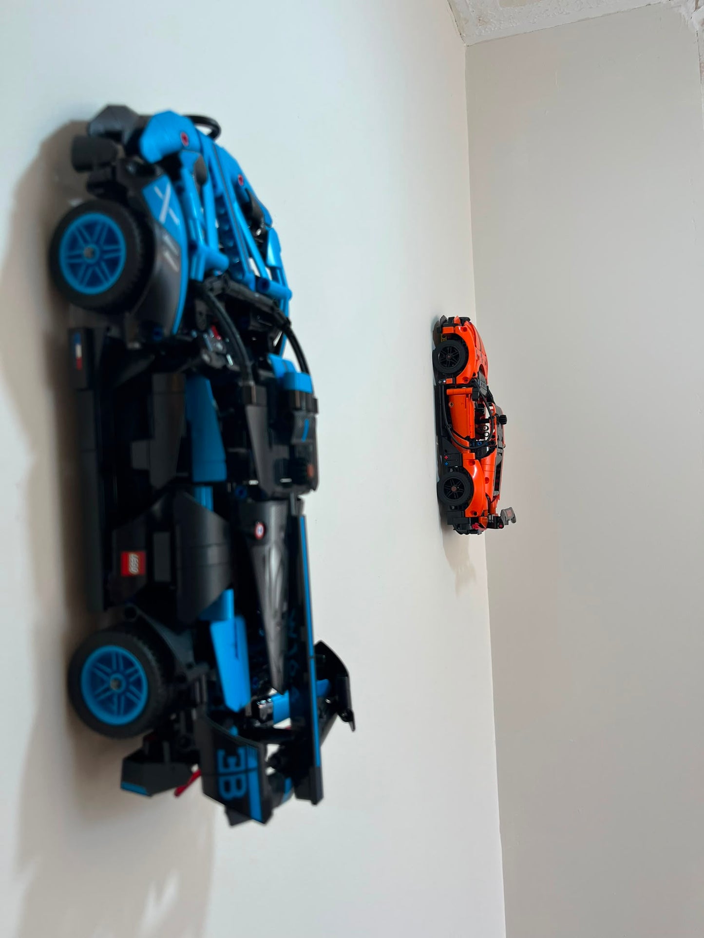 Wall Mount for Lego® Bugatti Chiron Pur Sport Hypercar - Set no. 42222